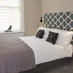 Blackbird Luxury Accommodation Room 6