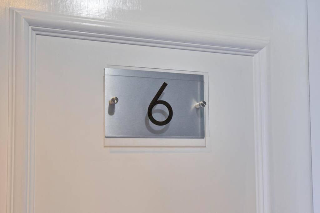 Blackbird Luxury 6 Blackpool