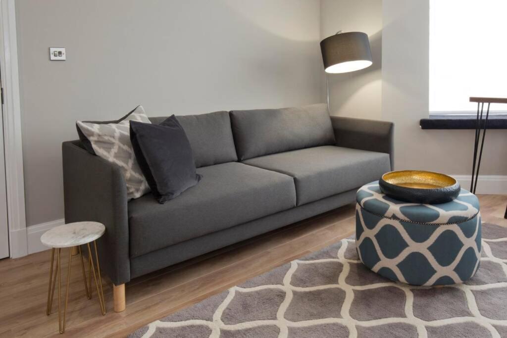 Blackbird Luxury 6 Apartment *
